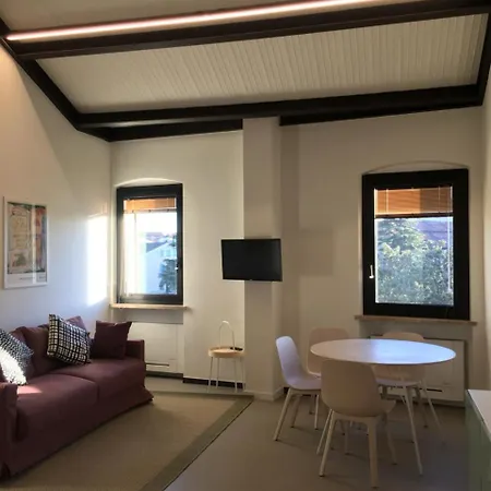 Veronajourneys Apartment