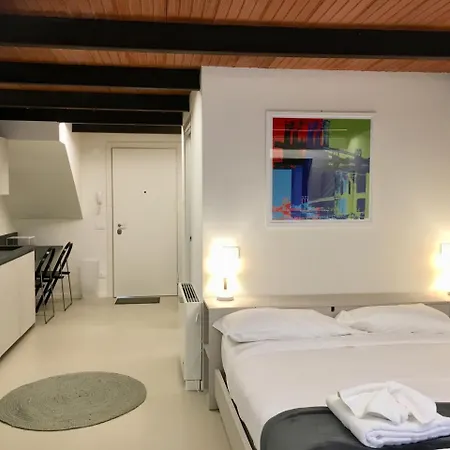 Veronajourneys Apartment